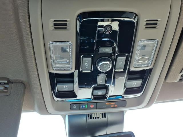 2026 GMC Yukon Denali - Photo 22