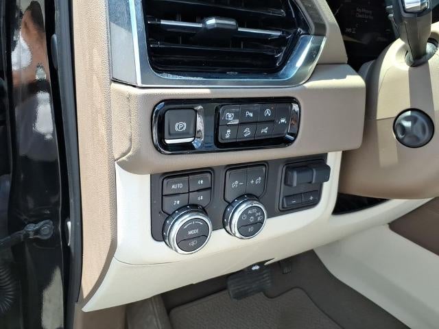 2025 GMC Yukon Denali - Photo 14