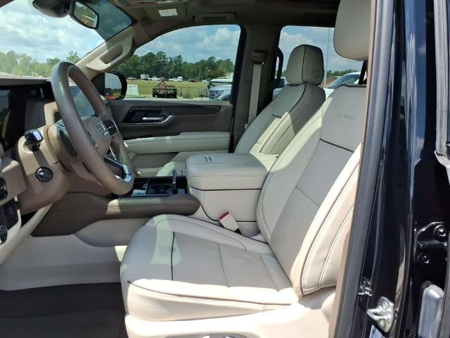2025 GMC Yukon Denali - Photo 15
