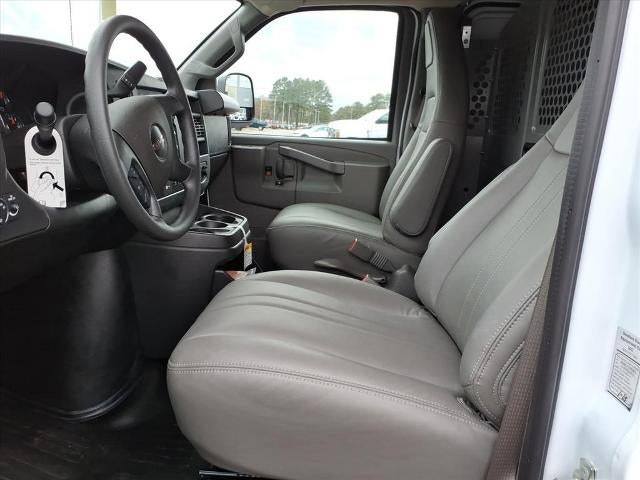 2025 GMC Savana Cargo 2500 Work Van