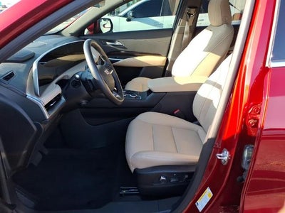 2025 Cadillac XT4 Premium Luxury