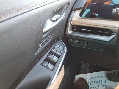 2025 Cadillac XT4 Premium Luxury