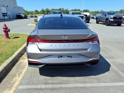 2022 Hyundai Elantra SEL